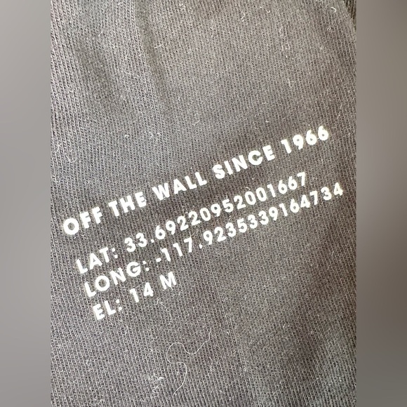 Vans Women’s 66 Supply Long Sleeve Tee in Black/Pink Size XS NWT - Picture 11 of 13